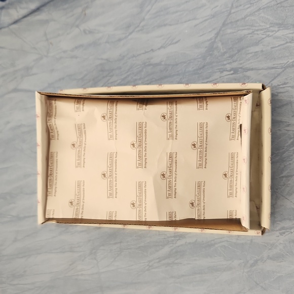 Ashton-Drake "Busy as a Bee" Collectible Doll - Picture 4 of 6